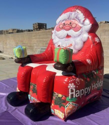att.qMRTYG4RFuT8zT qJViZRiPv6BOzNmBeZzQ KIAbdWY 1759778415 SANTA CHAIR